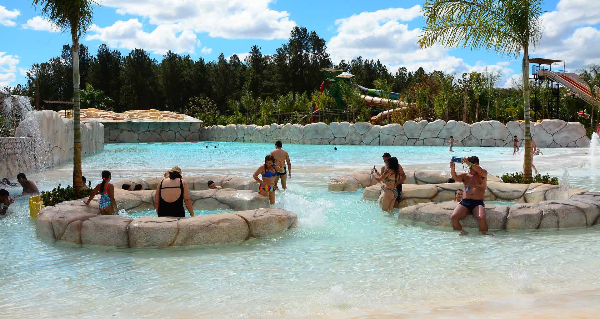 Lagoa Termas Parque e Lagoa Ecopraia em Caldas Novas GO